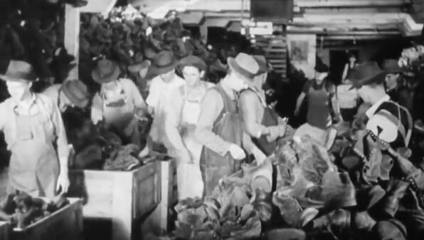 1946年的鞋厂返工维修视频